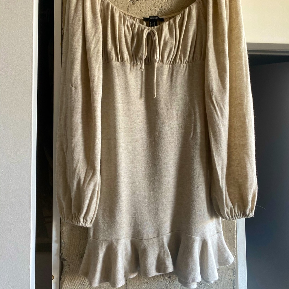 Long sleeve, short midi dress